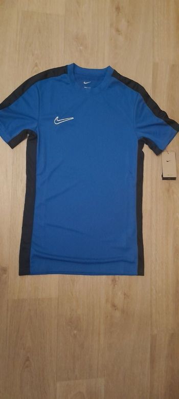 Haut de sport Nike Dri-Fit