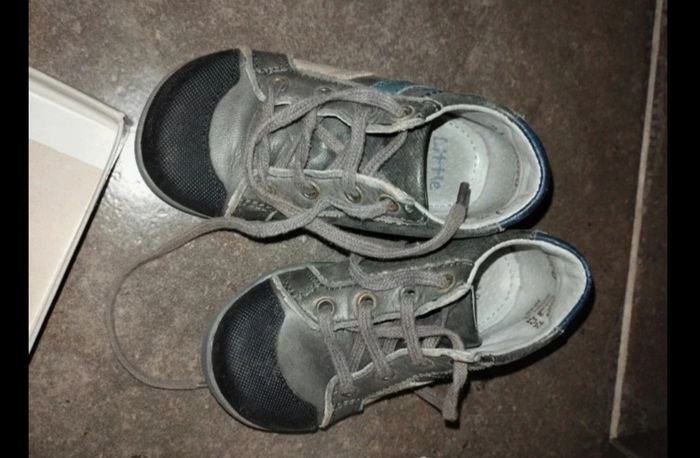 Chaussures taille 21 - photo numéro 2