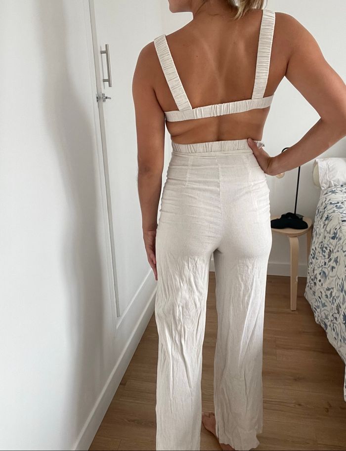 Combinaison beige Bershka - photo numéro 2
