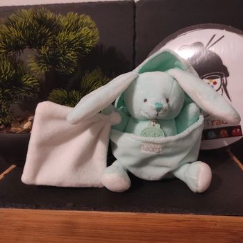 Doudou Lapin Baby Nat' BN0236 Pâques Oeuf Mouchoir Vert #geektradedoudou