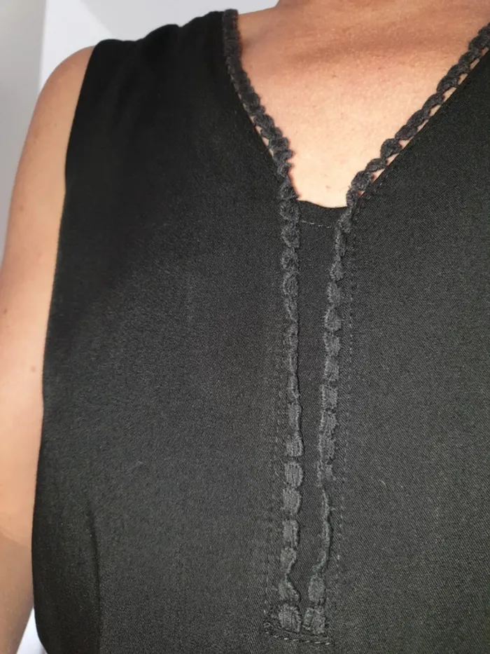 Robe noir - photo numéro 9