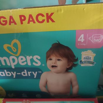 Giga pack couche Pampers baby dry taille 4