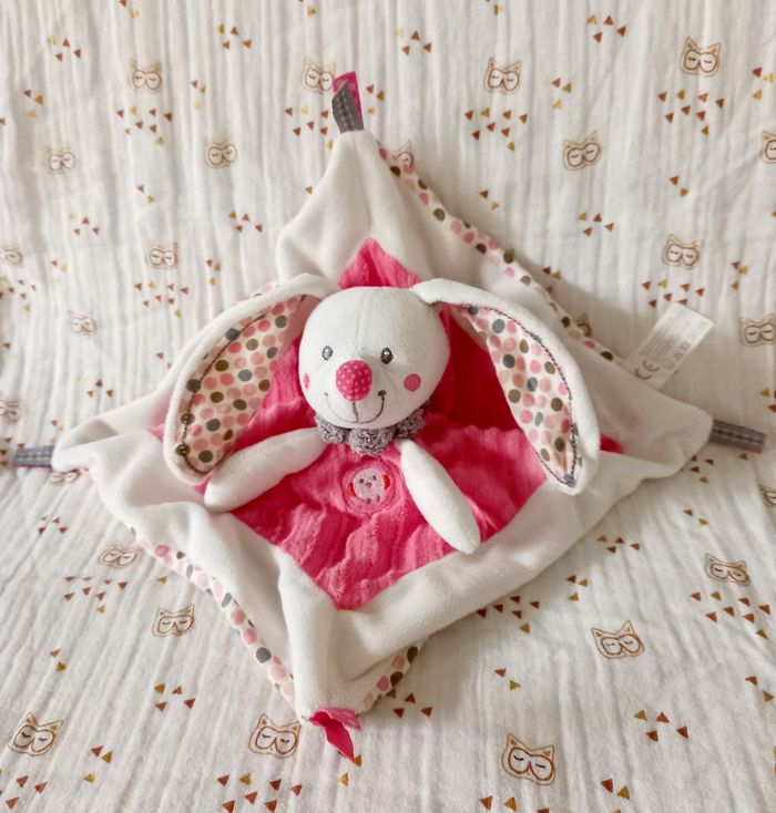 Doudou lapin rose blanc Nicotoy