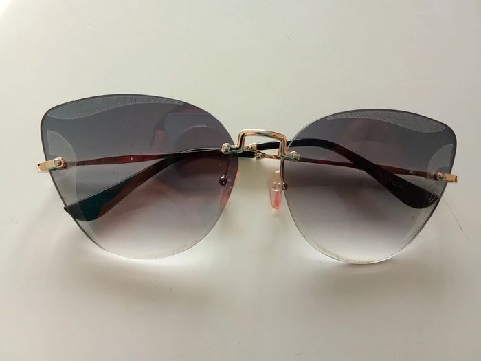 Lunettes de soleil - photo numéro 2