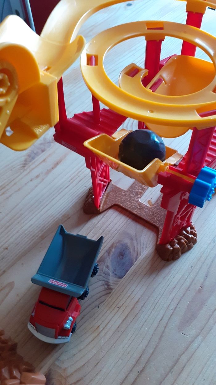 Jouet camion - photo numéro 5