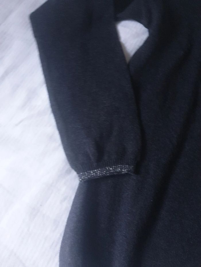 Neuf pull fille gris anthracite et argenté taille 10 ans - photo numéro 2