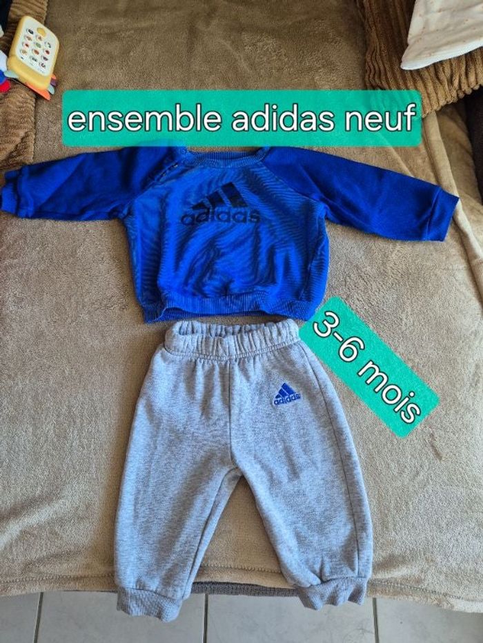 Ensemble adidas neuf