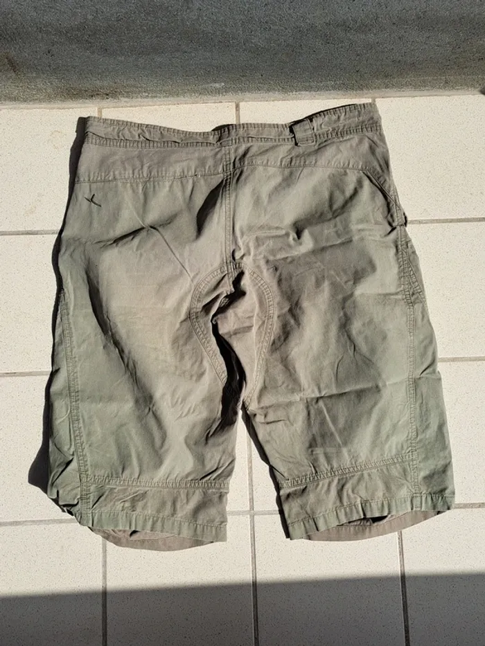 Short de montagne kaki - photo numéro 2