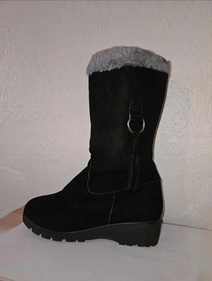 Bottes pointure 38 Neuve - photo numéro 3