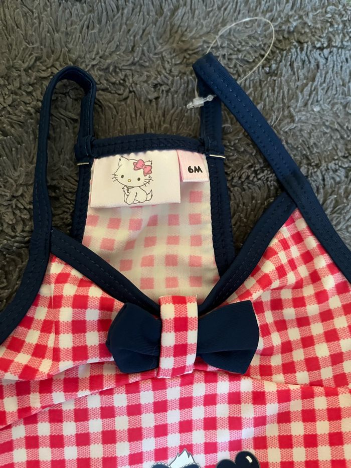 Maillot de bain bébé fille taille 6 mois Neuf - photo numéro 2