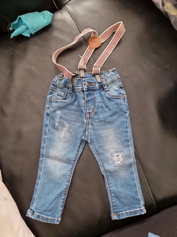 Jeans avec bretelle