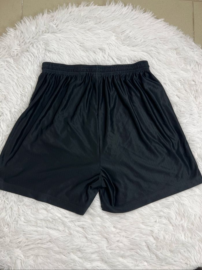 Short Nike noir - photo numéro 3