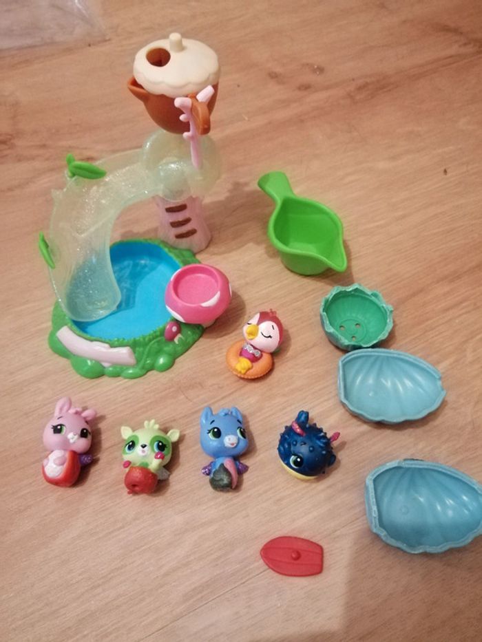 Toboggan hatchimals