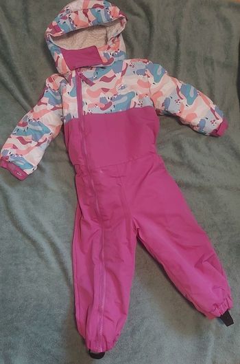 Jolie combinaison de ski