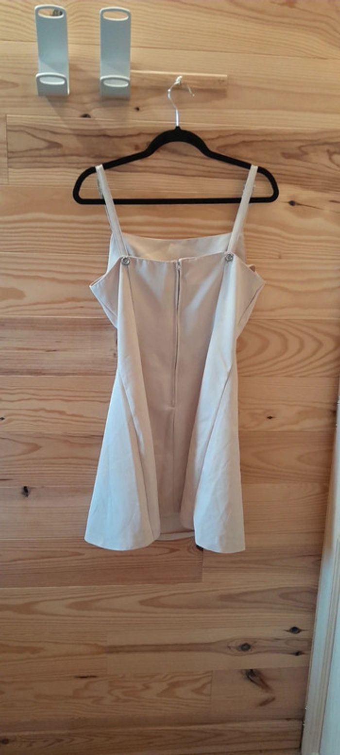 Robe Taille M / made in 🇮🇹 - photo numéro 3