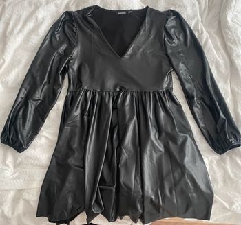 Robe similicuir noire Boohoo