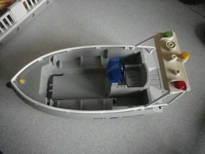 BATEAU DOUANIER