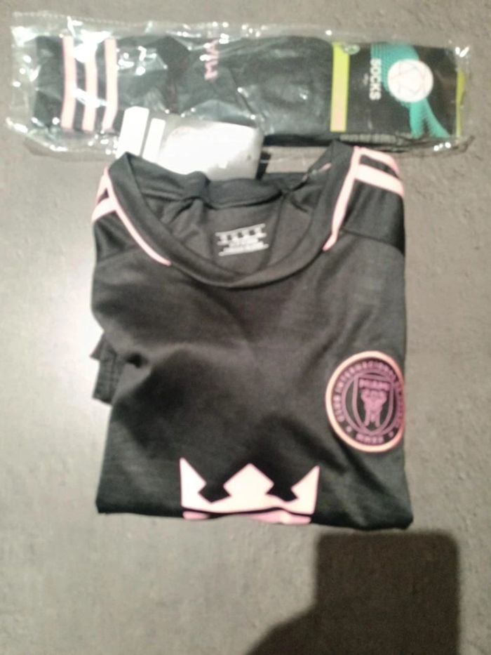 Tenue football Léo Messi Inter Miami rose. T.20 - photo numéro 4