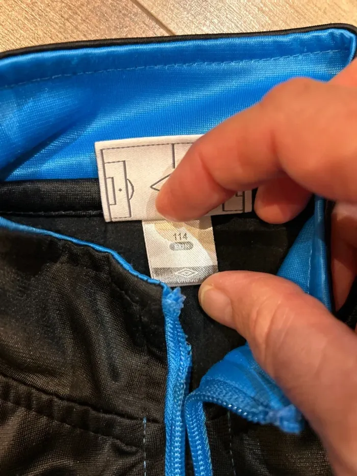 Veste sport bleue umbro - photo numéro 5