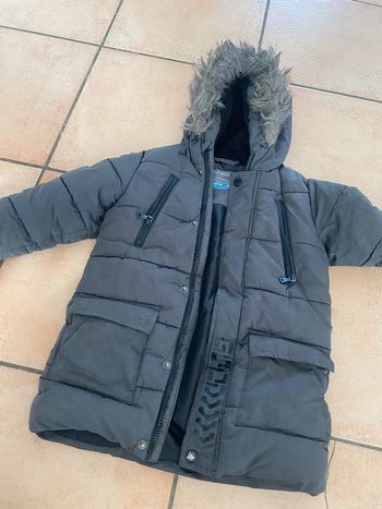 Manteau à capuche polaire primark 3/4 ans