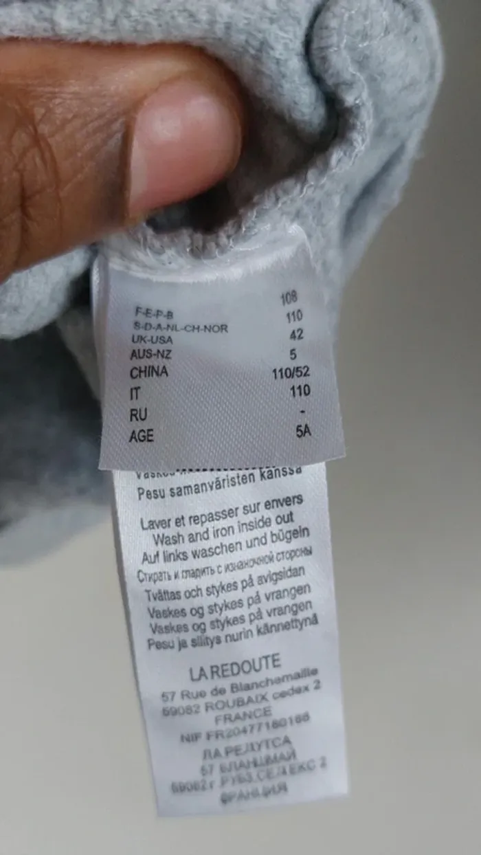 Gilet à capuche grise garçon, en très bon état, taille 5 ans, abcd'R La Redoute - photo numéro 3