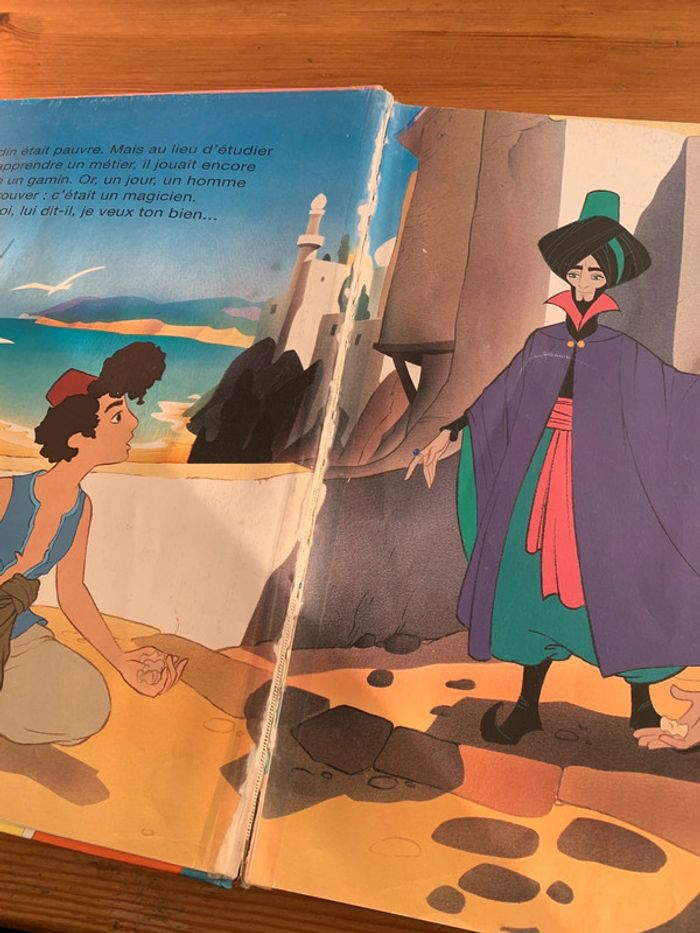 Livre enfant - Grand et gros livre 253 pages - Dix Contes Merveilleux - La petite sirène, Pinocchio. - photo numéro 3