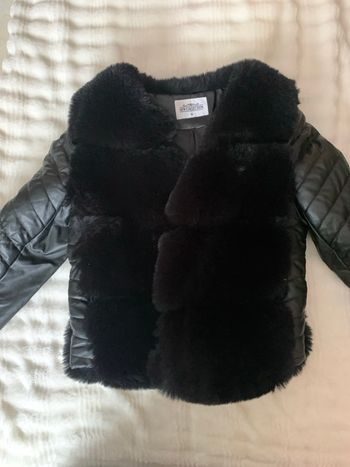 Manteau (effet cuir/fourrure)