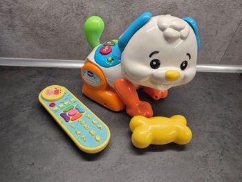 Lot jouets bébé