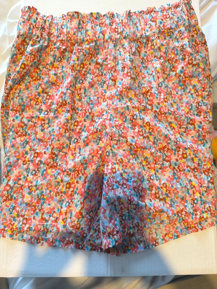 Short femme  fleurie