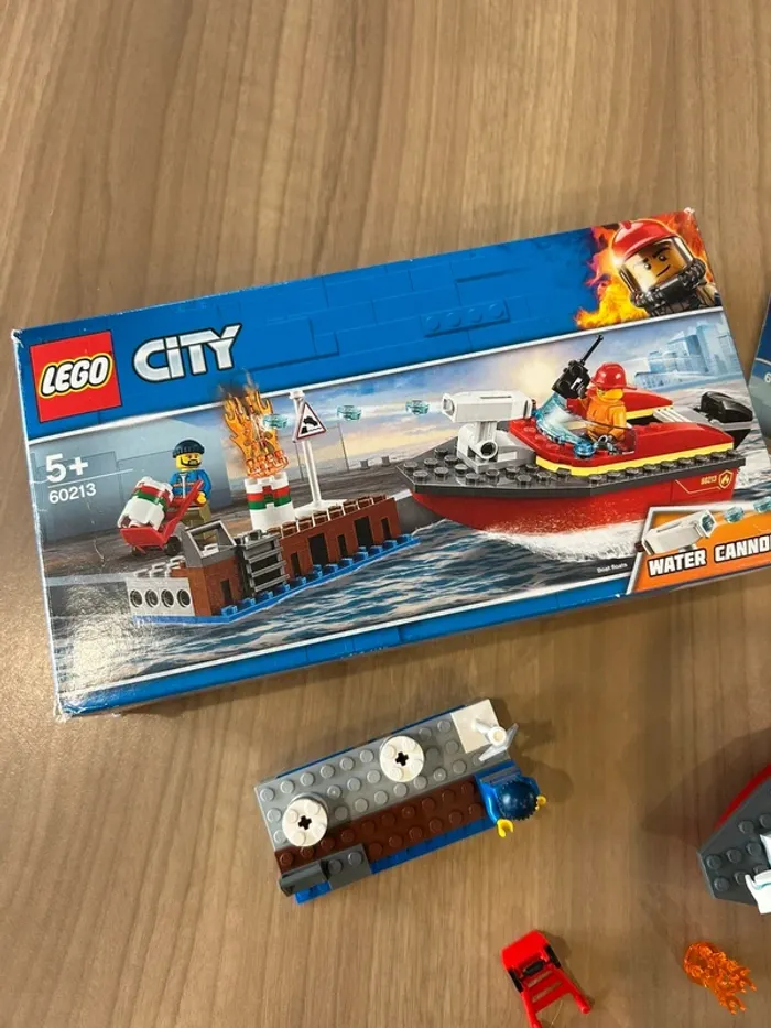 Lego city bateau de pompier 60213 - photo numéro 2