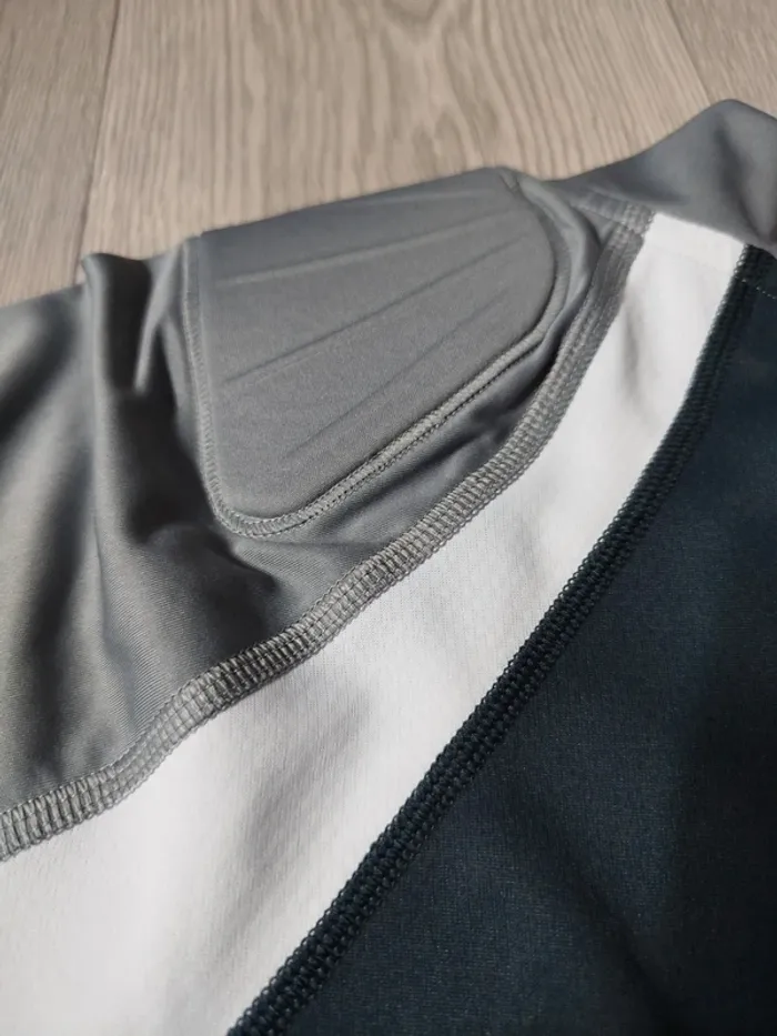 T-Shirt Running Adidas Anti transpirant avec poches et protection pour sac Taille M - photo numéro 7