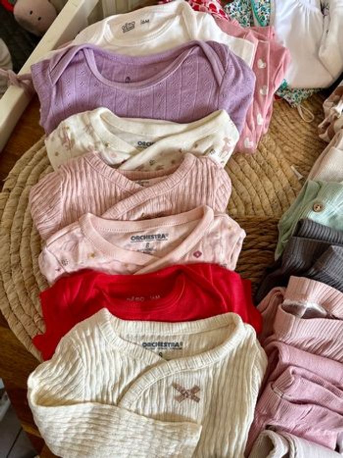 Lot vêtements 6 mois - photo numéro 3