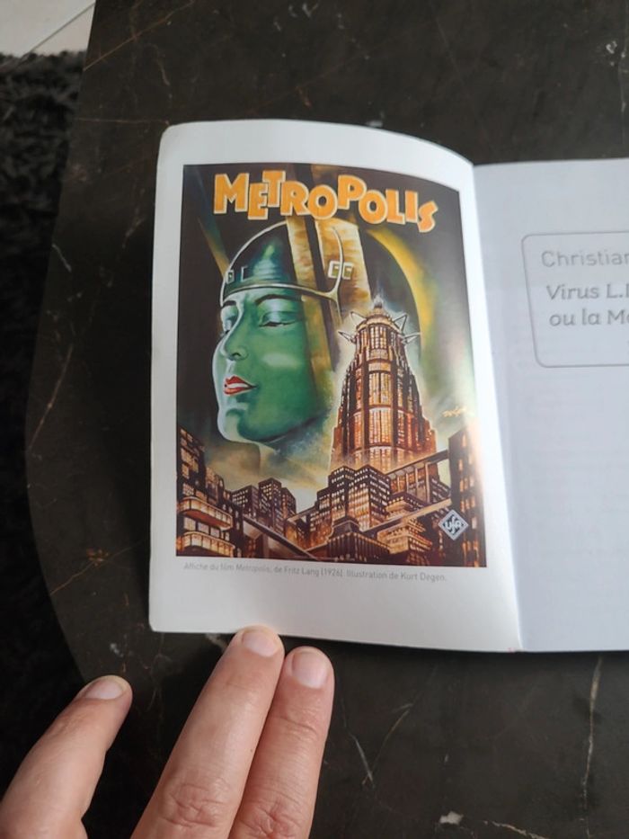 Virus L.I.V 3 ou la mort des livres - photo numéro 3