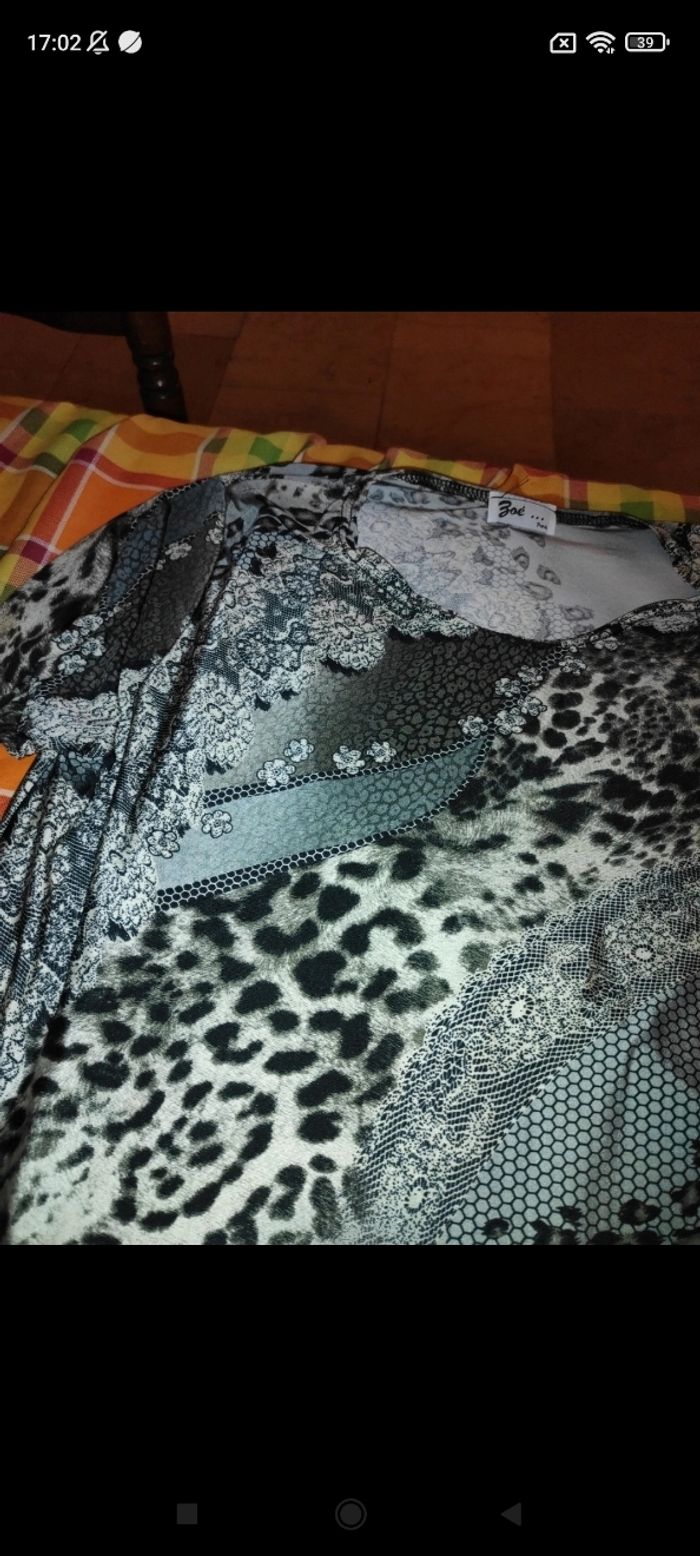 Très joli haut femme f25 - photo numéro 2