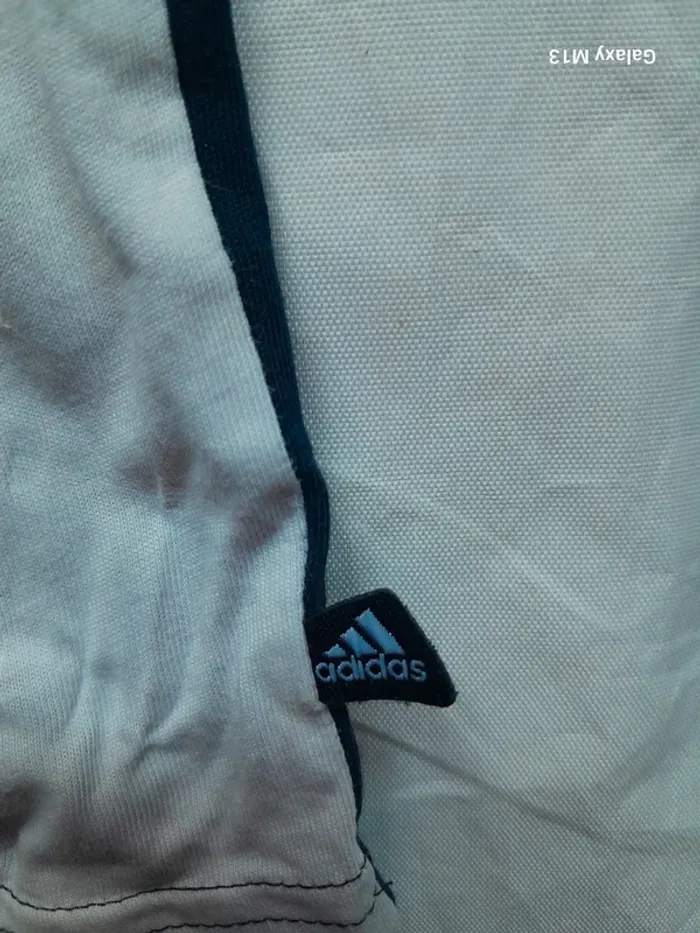 Tee shirt homme blanc et bleu Addidas taille M logo brodé - photo numéro 4