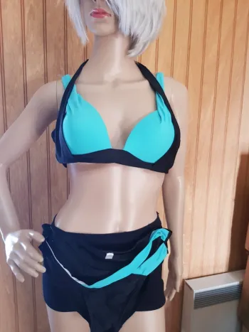 Bikini noir et turquoise