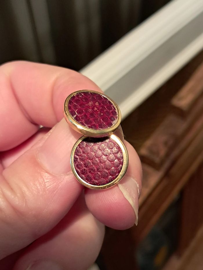 Boutons de manchette anciens cuir grainé rouge et métal doré - photo numéro 2