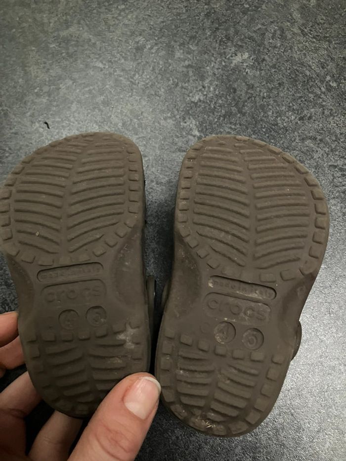 Sandales crocs 21/22 - photo numéro 6