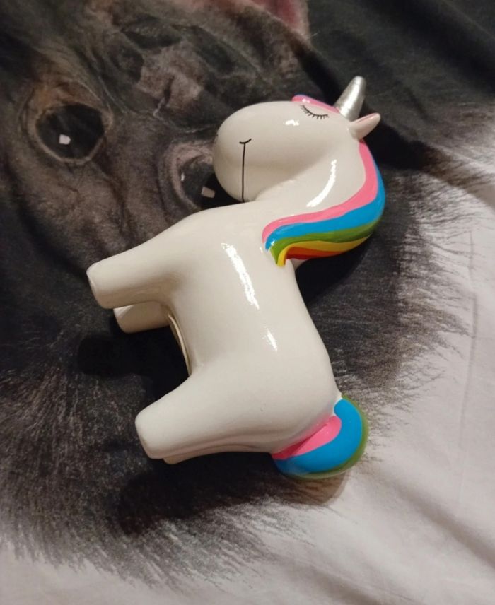 Tirelire licorne multicolore. - photo numéro 4