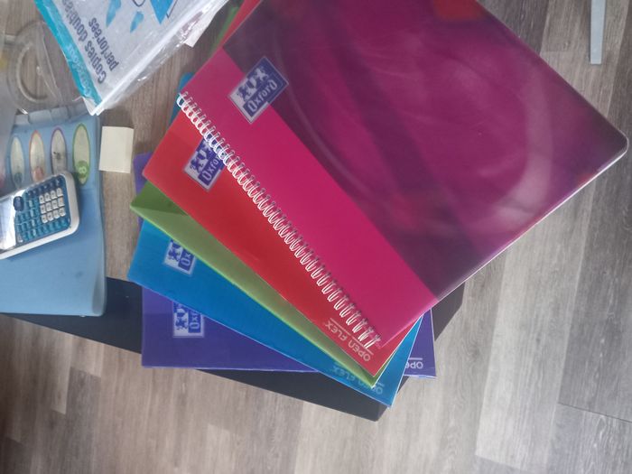 Lot fourniture scolaire - photo numéro 2