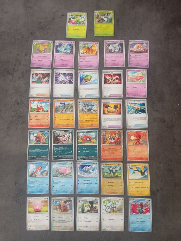 Lot 32 Cartes Pokémon Écarlate Et Violet Sans Doubles - photo numéro 1