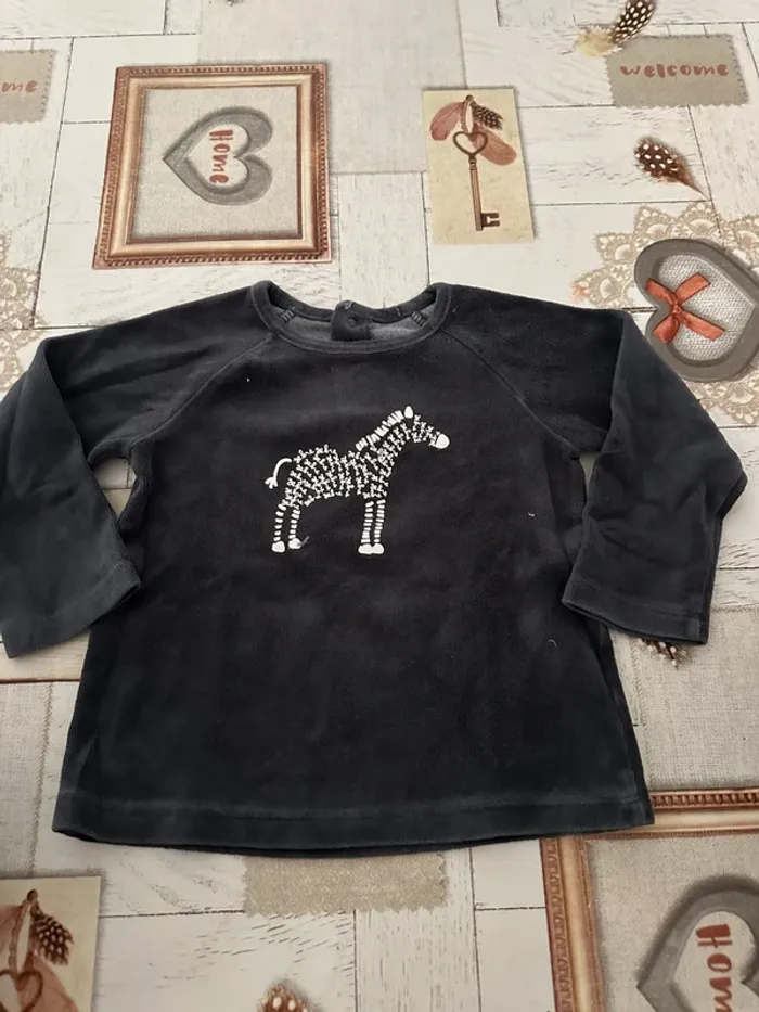 Haut de pyjamas