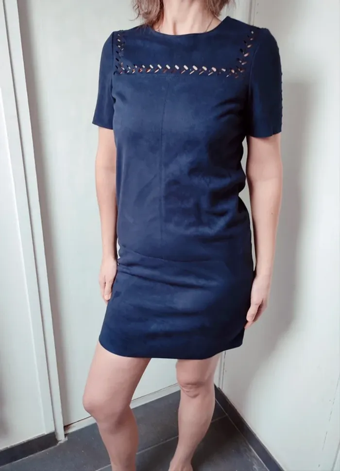 Robe droite suédine S