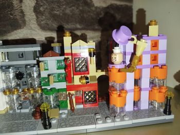 Lego 40289 Harry Potter "le chemin de traverse" complet