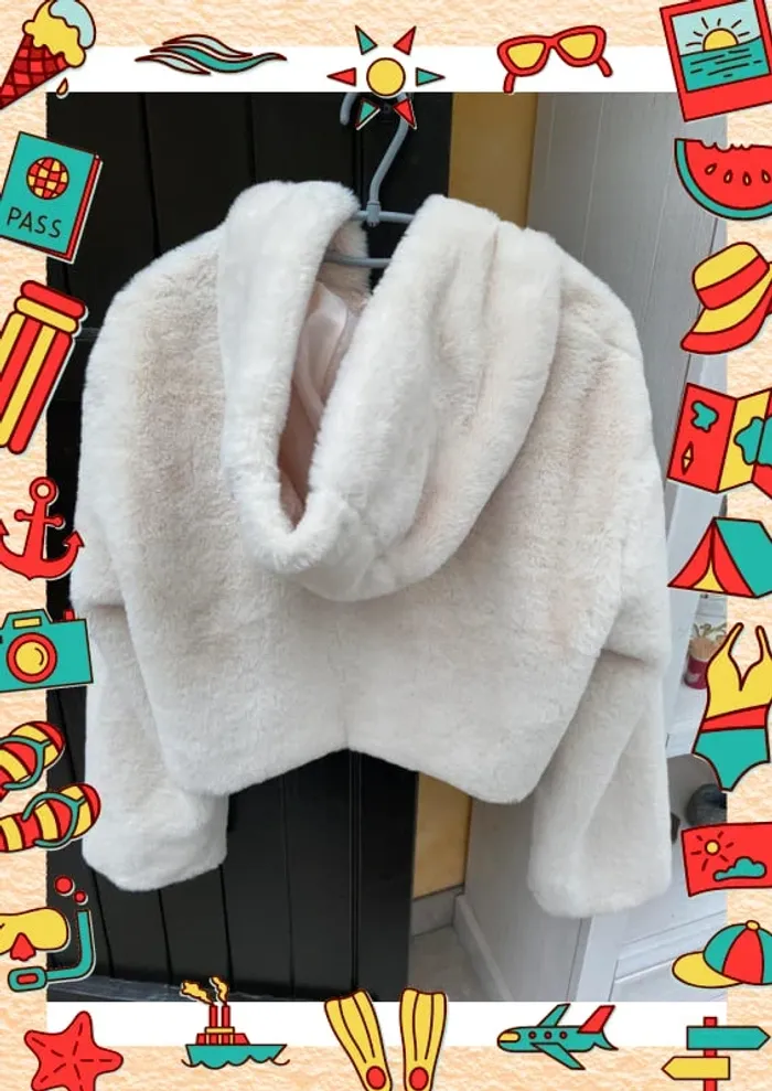 Veste à capuche courte fausse fourrure asos - photo numéro 4