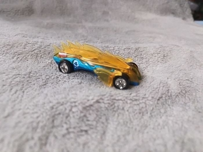 Voiture 4 fantastiques marvel 2005 majorette