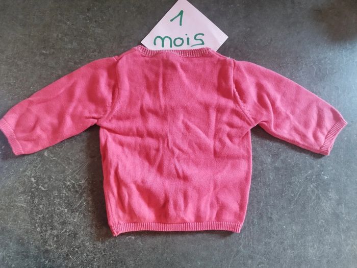 Gilet rose fushia 1 mois - photo numéro 3