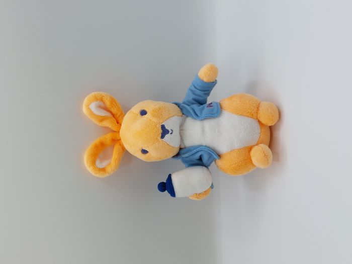 Peluche doudou lapin orange blanc PICOT veste bleue brodé Picot biberon 22 cm