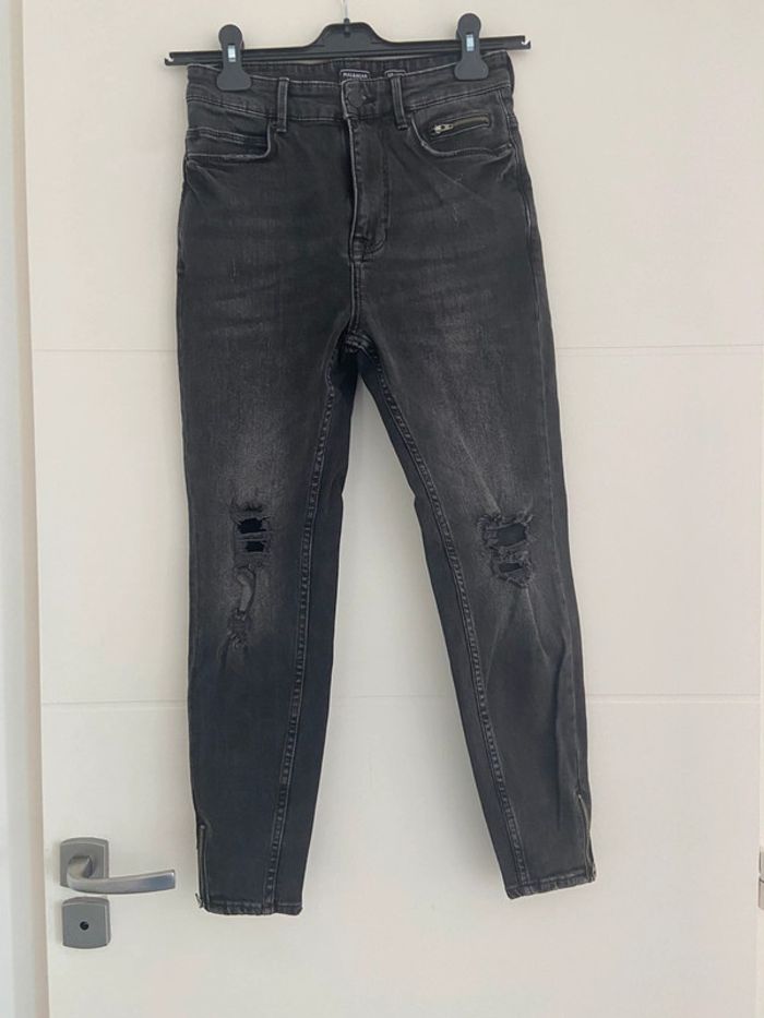 Jean troué Pull&Bear noir homme - photo numéro 2
