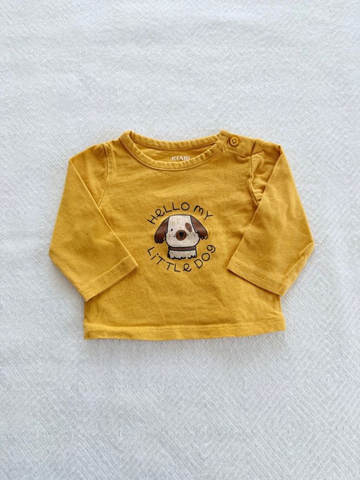 T shirt moutarde Kiabi 1 mois